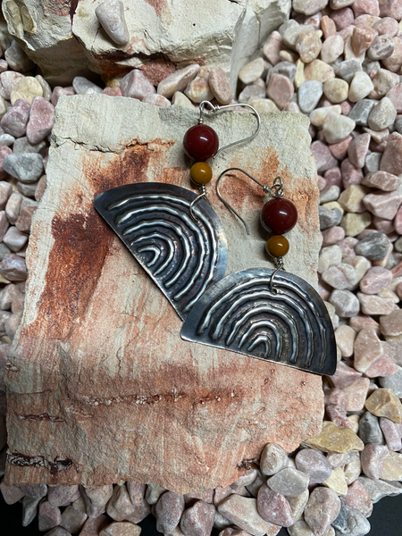 Yulubirrngiin, gunhungurraan “Rainbow” Earrings Mookaite Sterling SIlver