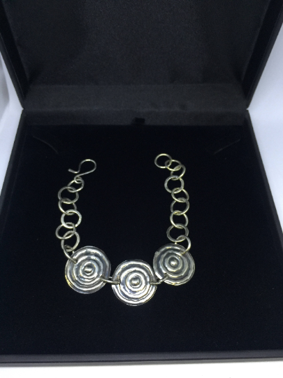 Ngulburnan, yuriyawi  “Waterhole” Bracelet