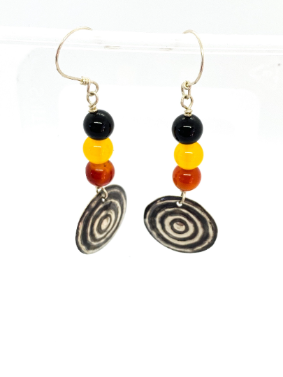 Ngulburnan, yuriyawi “Waterhole”  Black Yellow Red Agate Earrings