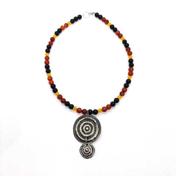 Ngulburnan, yuriyawi “Waterhole” Agate Necklace