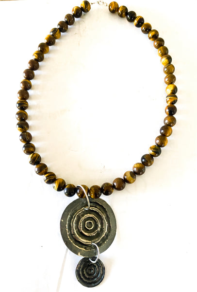 “Waterhole” Ngulburnan, yuriyawi Tigers Eye Necklace